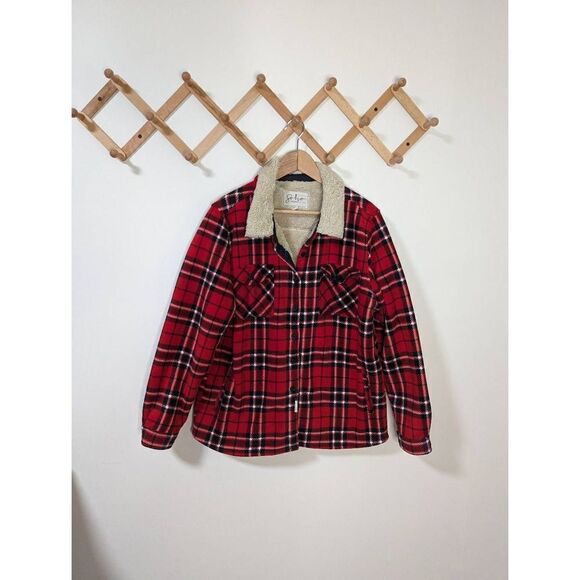 SoHo Threads Red White and Black Plaid Faux Fur Lined Fleece Button Down Jacket - Picture 1 of 9